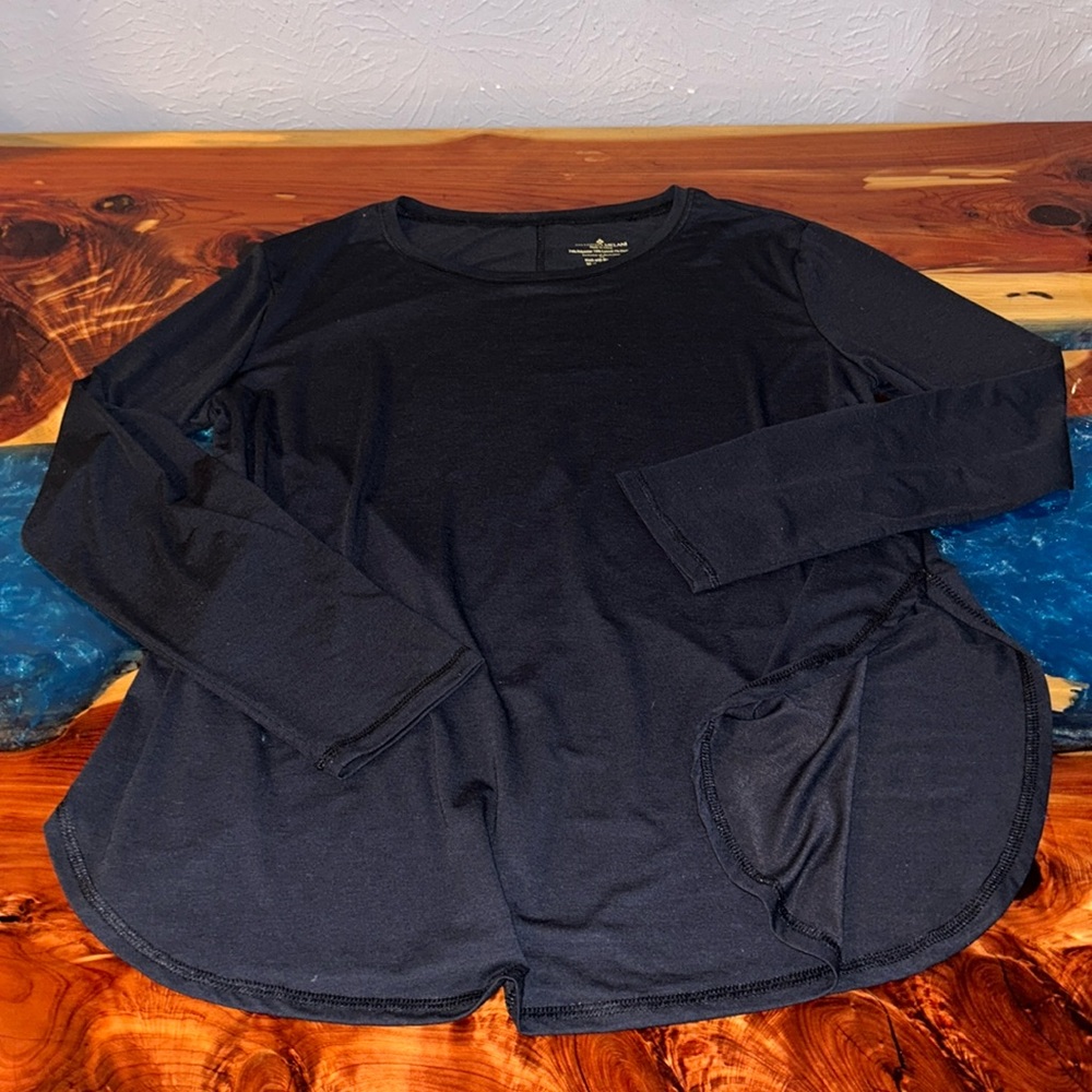 Antonio Melani black workout shirt